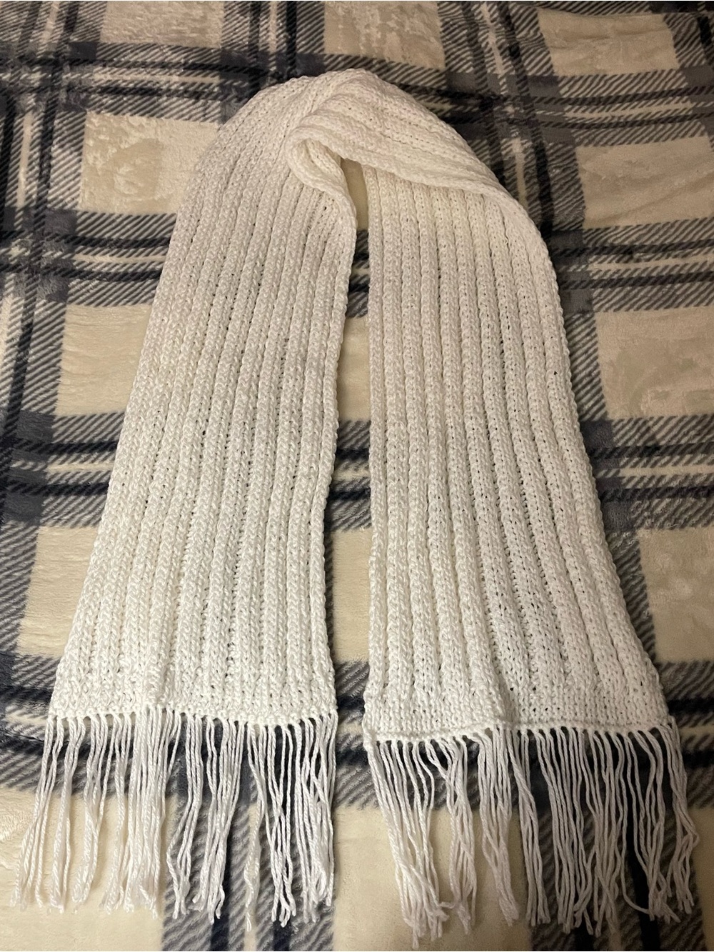 Handmade White Knit Fringe Scarf